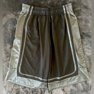 NEW Men's REEBOK Training Athletic Shorts Black Gray Size Small